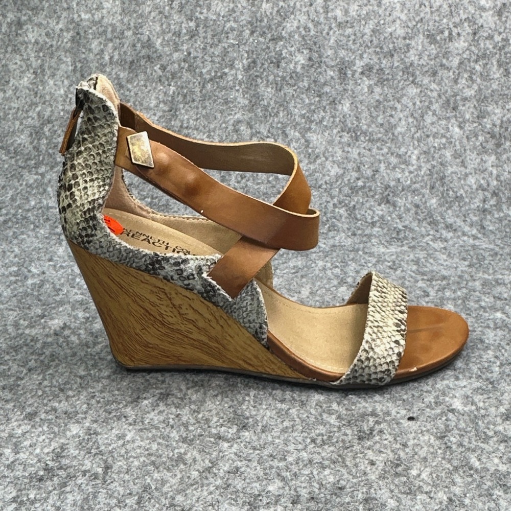 Kenneth Cole Reaction Oh Ana Snakeskin Print Wood Grain Wedge Sandals Brown 9.5M